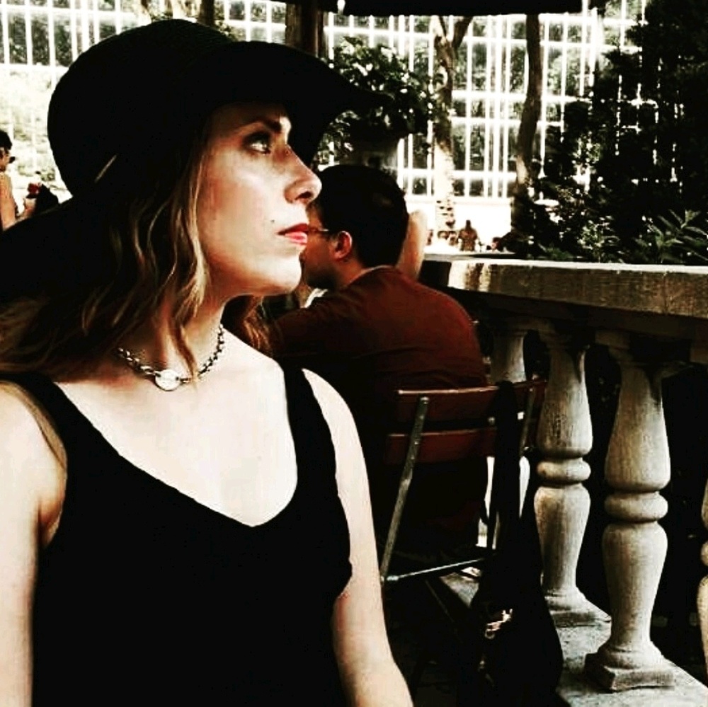 Meet your Posher, Julia